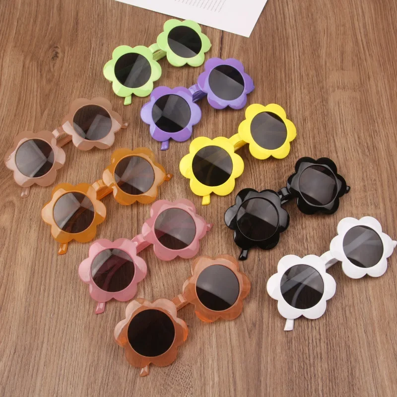 Kids Sunglasses Children Sunglasses Girls Flower-Shaped Translucent Jelly Sunglasses UV Protection Kids Summer Eyewear Outdoor Party Lightweight Comfortable Toddler