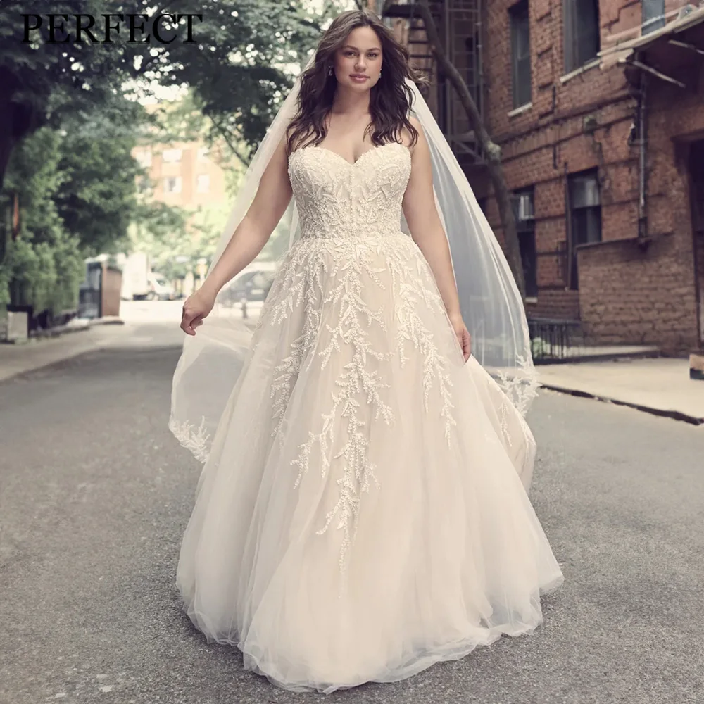 

PERFECT Wedding Dresses For Woman Charming A-line Sweetheart Sleeveless Appliques Open Back Off The Shoulder Robe De Mariée