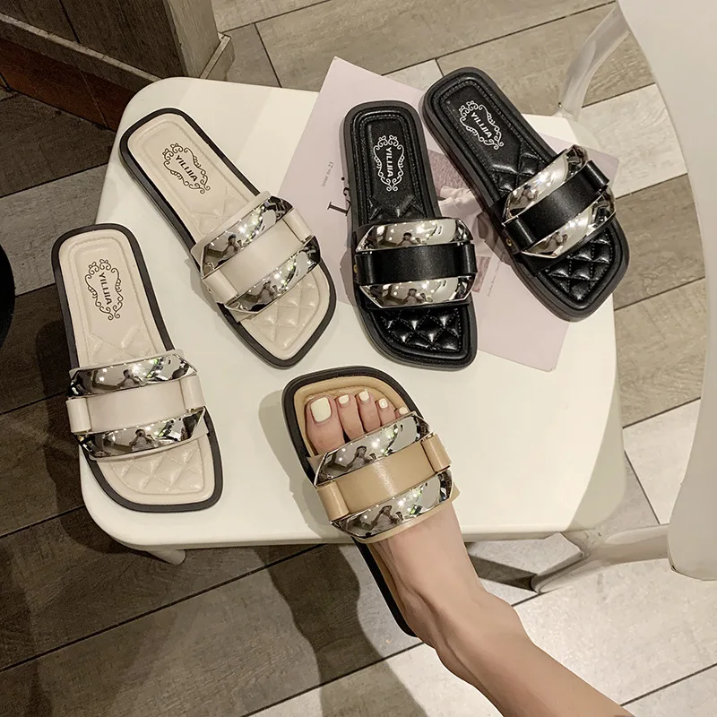 

Slippers Women Slides Summer Indoor Outside Vacation Beach Flip Flops Flat Bottom Metal Buckle Sandals and Slippers Plus Size 41