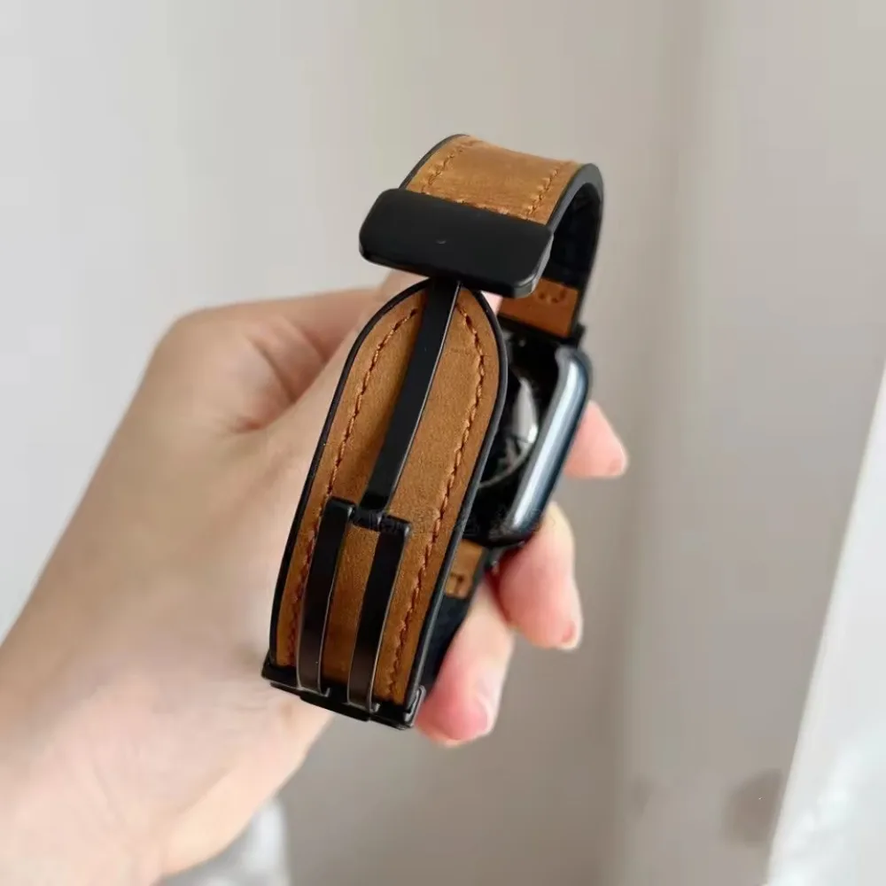 Premium Leather and Silicone Sports Strap with Magnetic Buckle – Comfortable Wristband for Smartwatch