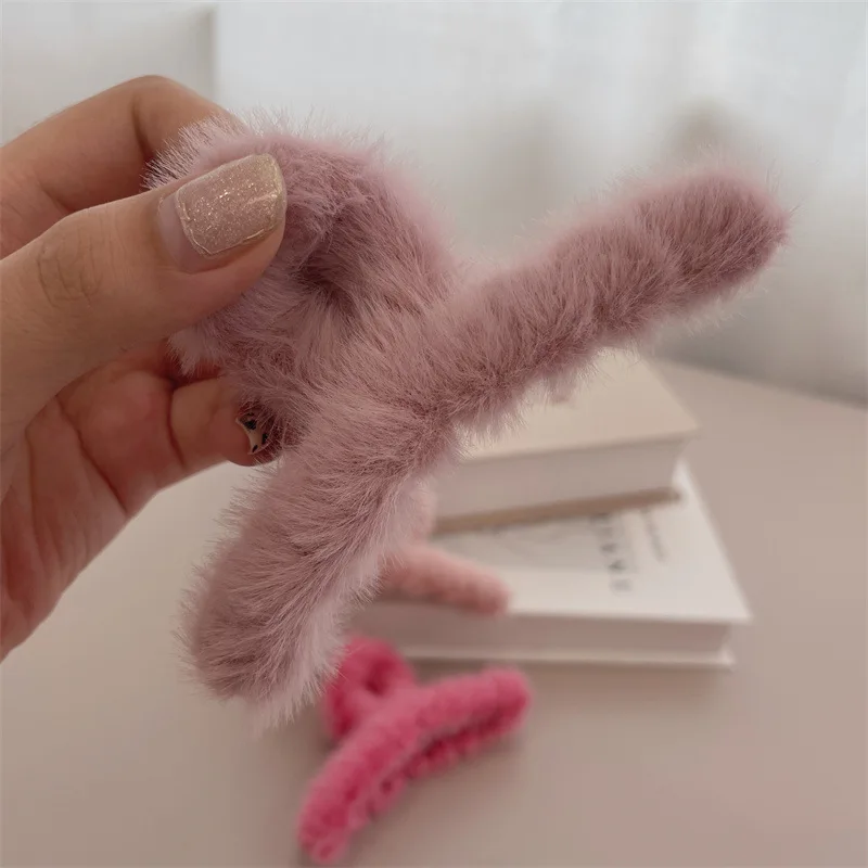 B Plush Hair Claw