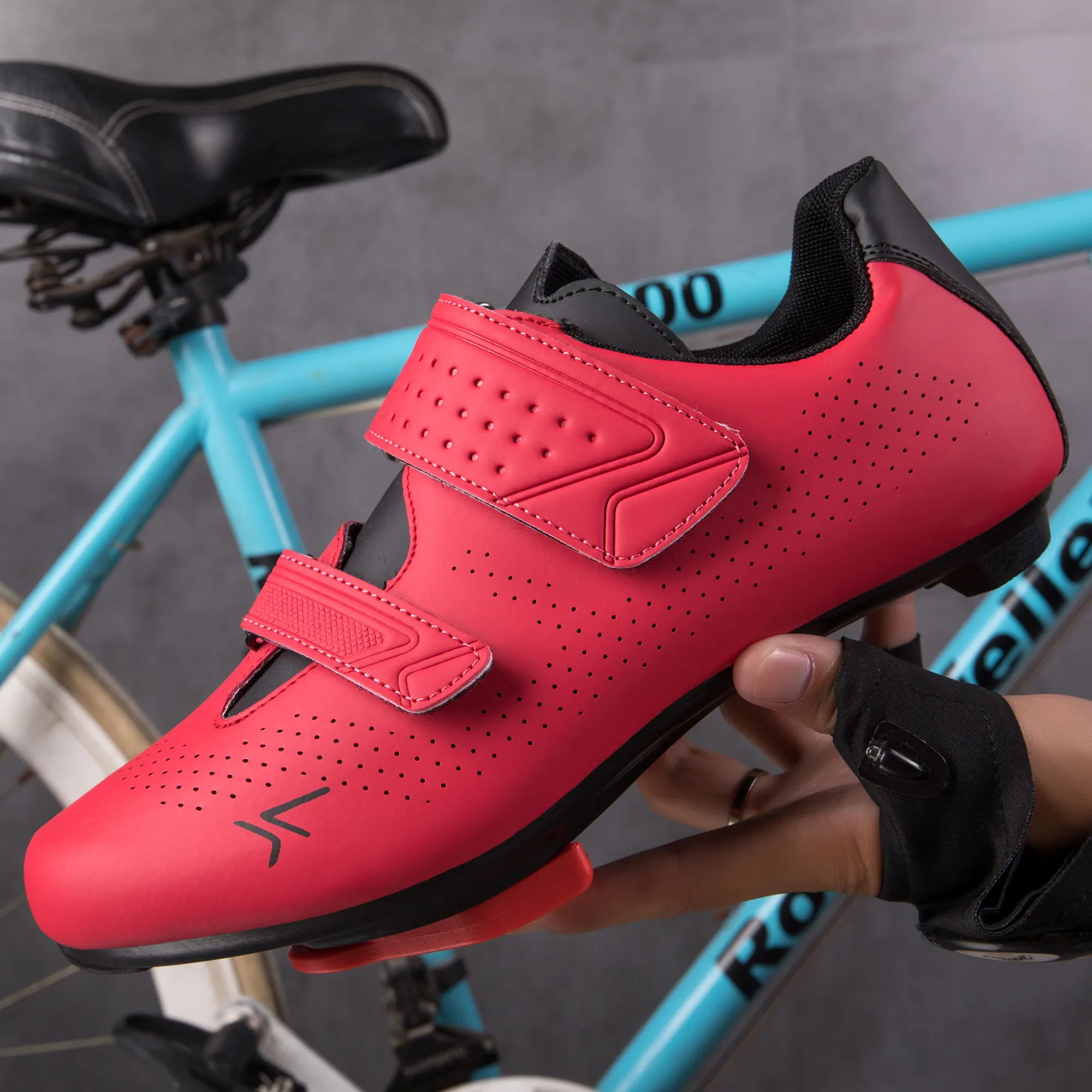

Men Cycling Shoes Flat Cleat Self-Locking Mountain Bike Shoes Women Road Bike Shoes Bicycle SPD Speed Sneakers