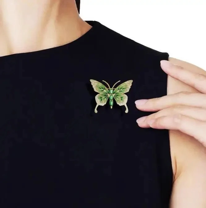 KristLand Vintage Butterfly Brooch - Cute Animal Lapel Pin, Crystal Rhinestone Accessory For Scarf, Blazer, Hat - View #5
