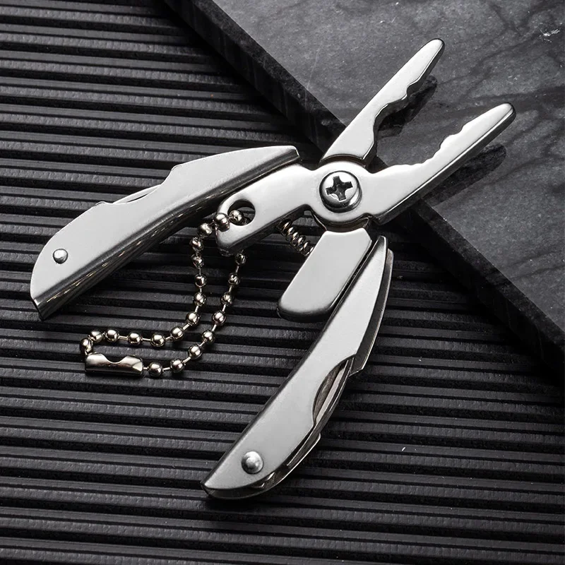 Outdoor Stainless Steel Portable Multitool 1
