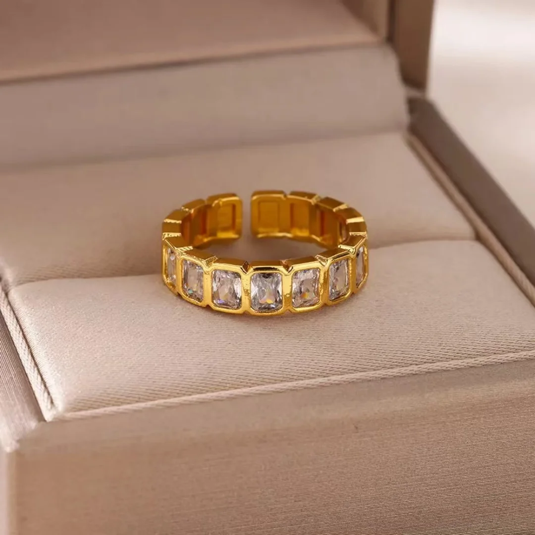 White square zirconia splicing open ring styling example