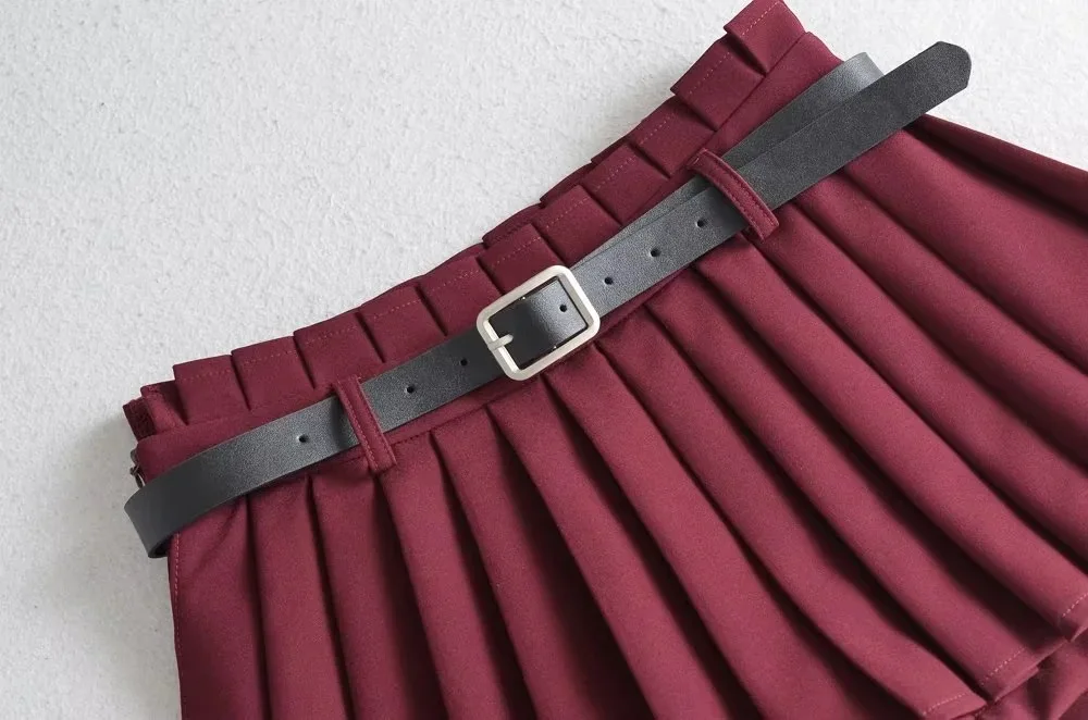 Low Waist Slim Mini Pleated Skirt For Women 2025 Summer Casual Black Belt Skirts Babes Fashionable Solid Une Jupe Ligne