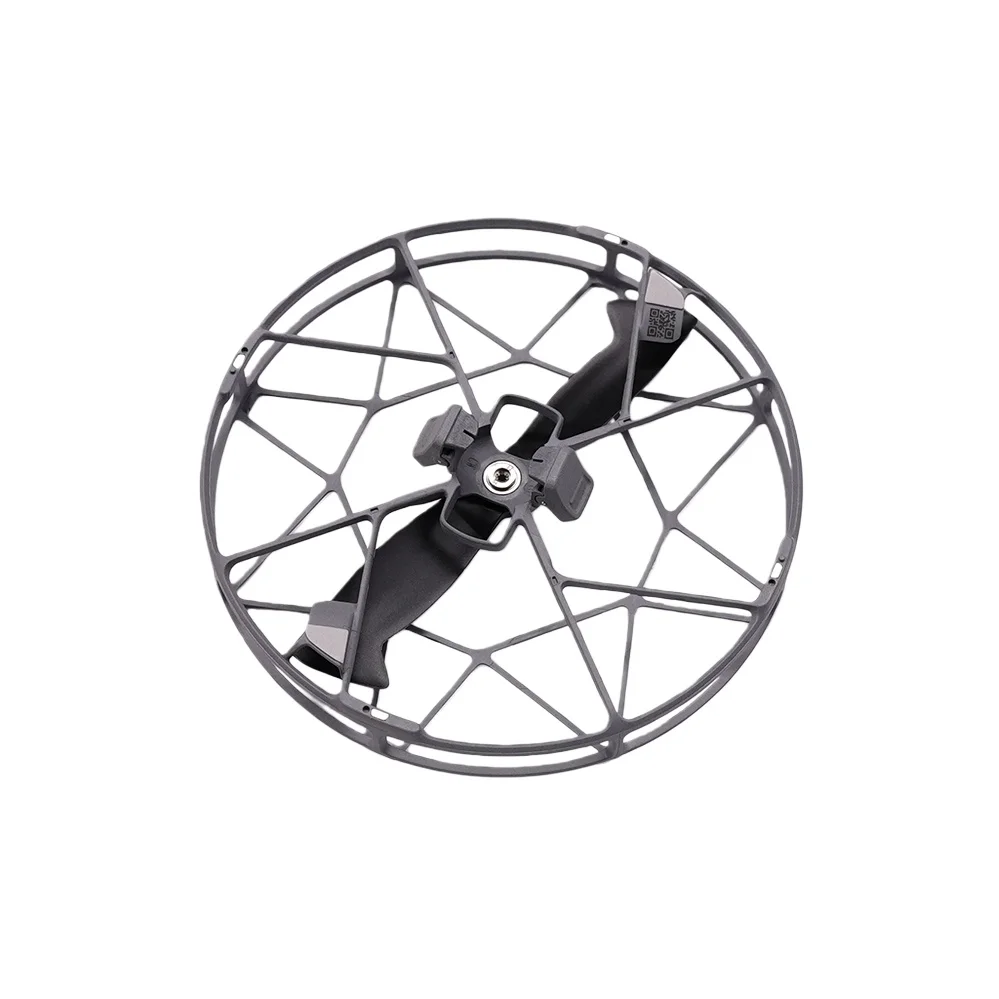 Paire d'hélices jaune clair pour DJI Mini 5 Pro, détail des pales et du moyeu.