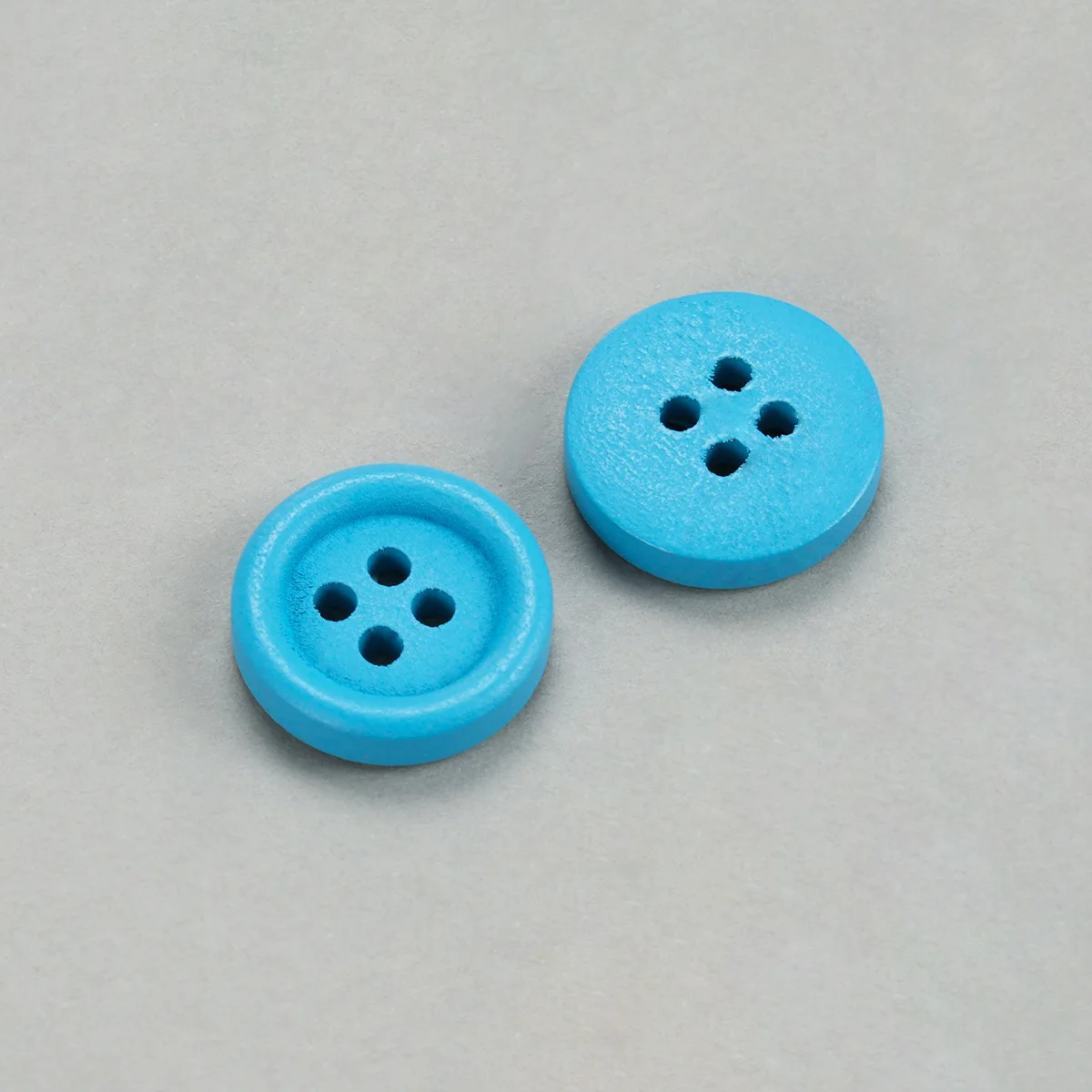 30개입 15mm 다채로운 나무 단추 - 어린이 패션 및 DIY 공예 프로젝트용 4홀 손바느질 단추