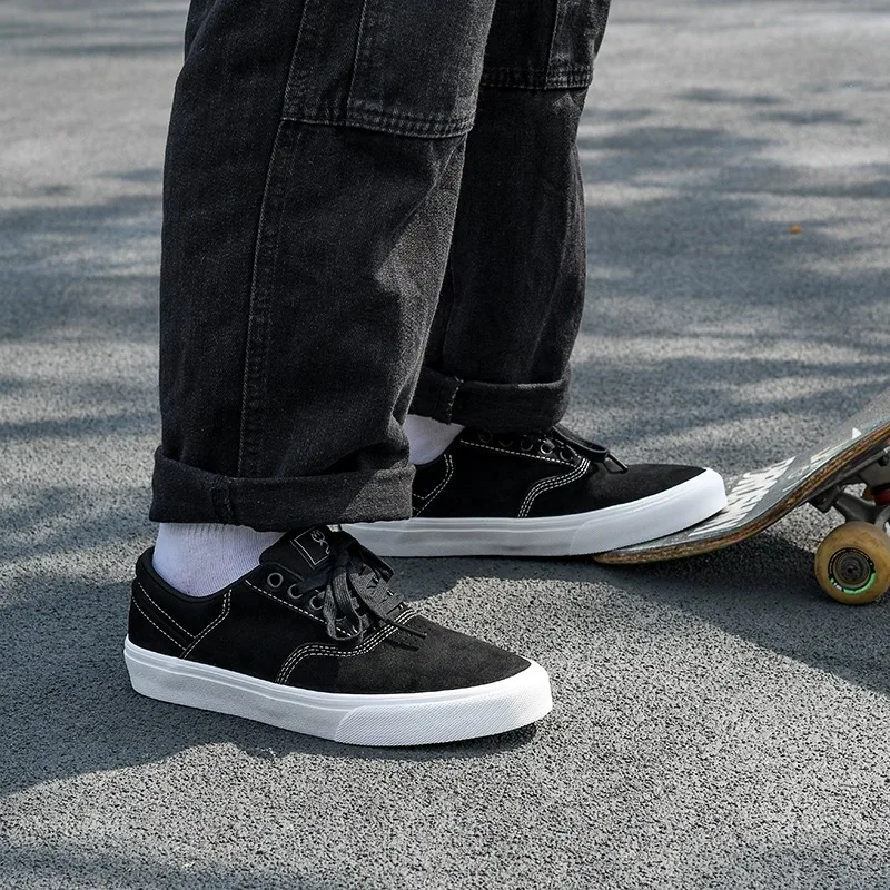 Casual Sneakers Joiints Leather Skateboarding Men's Winter Suede Shock-Absorbant Cycling