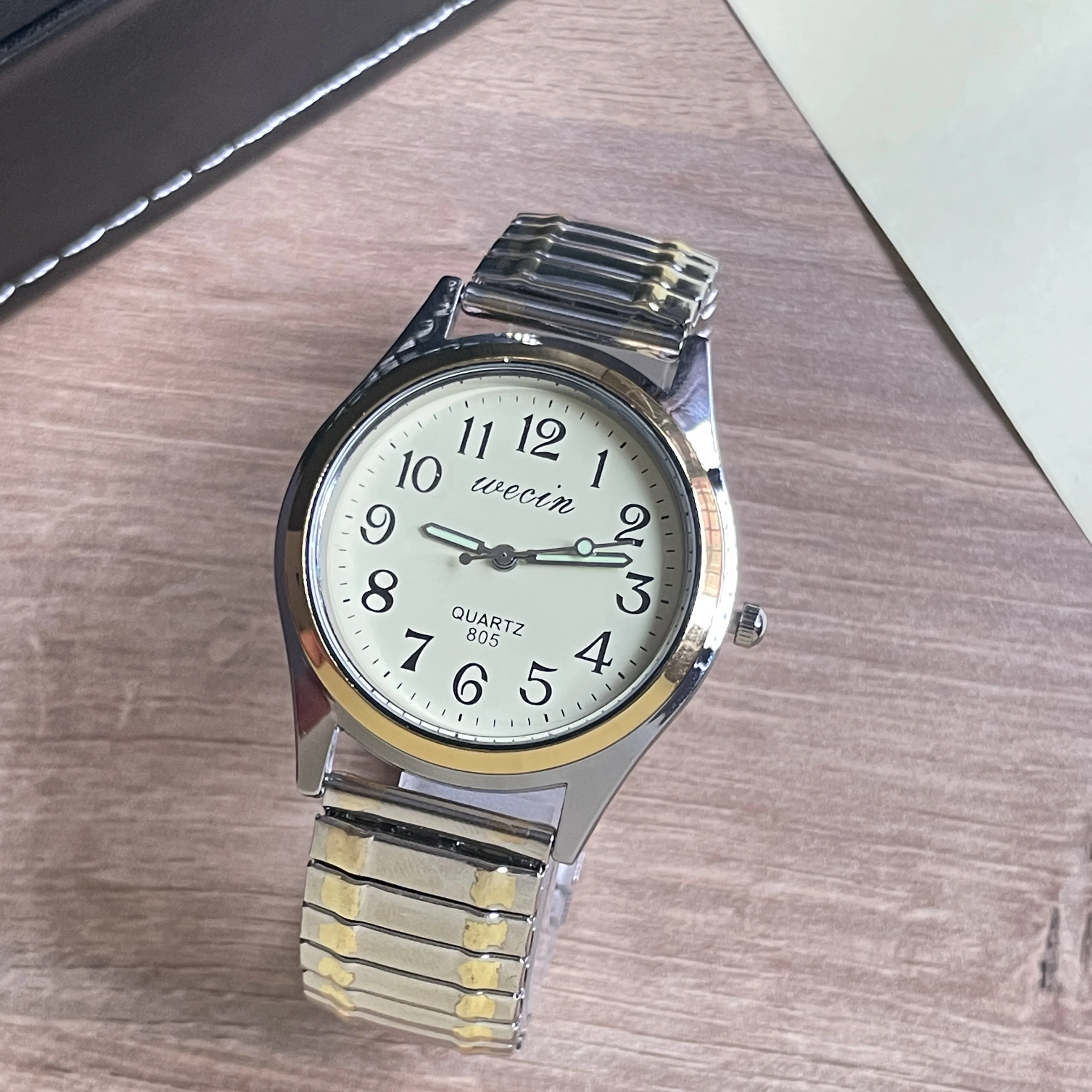 エビ中　ココナツサブレ時計 Tsuki-yomi A-T Red Dial Super Titanium Bracelet BY1018-55X