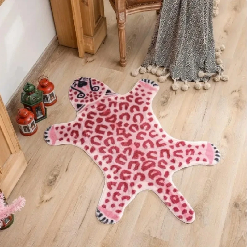 Tappeto da soggiorno Cartoon Leopard Decora Moda Camera da letto Peluche Tappetino Area per il tempo libero Tavolino Tappeto morbido in pelle Kofta - immagine 3