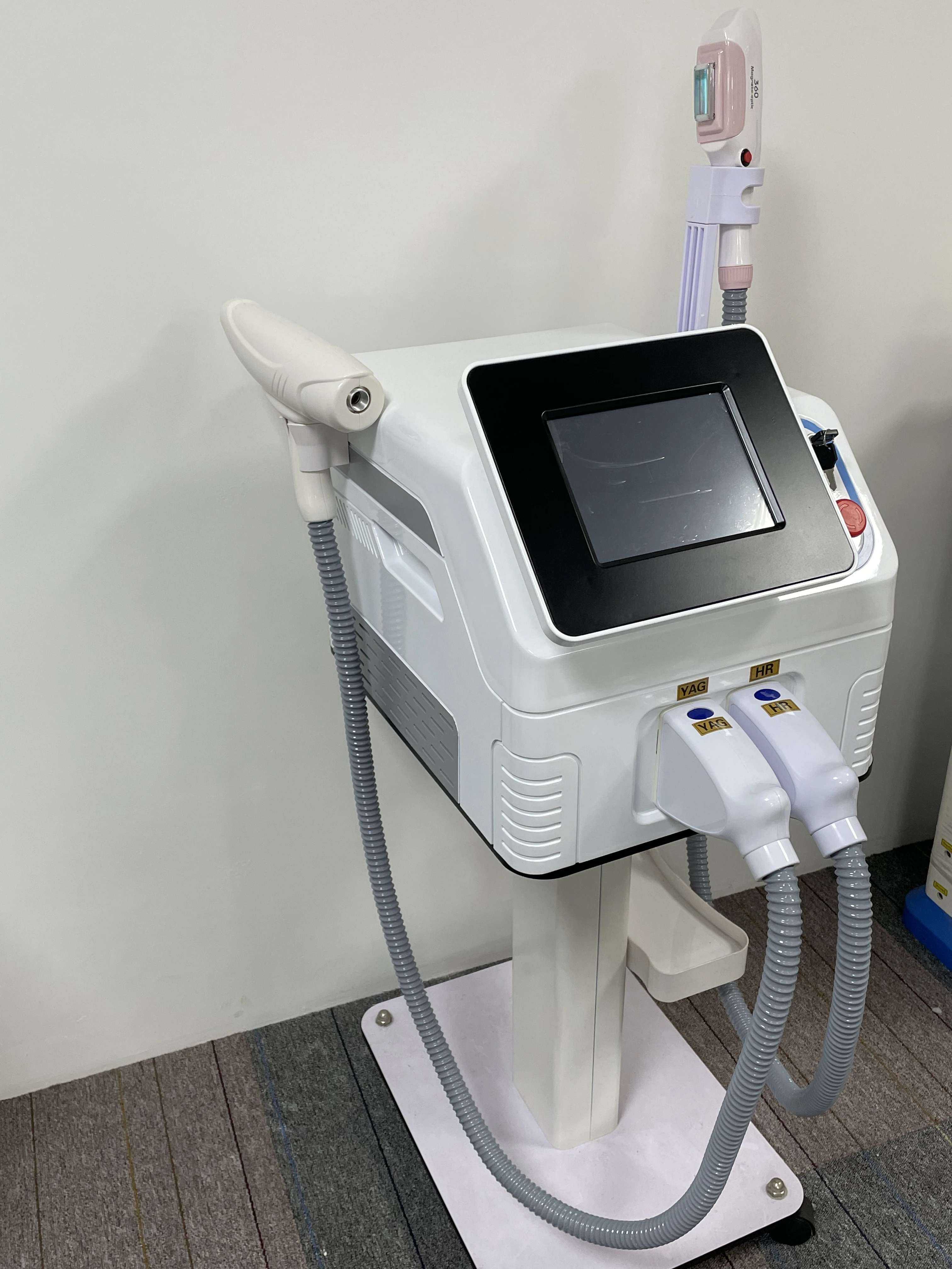 Desktop double handle hair removal and tattoo washing equipment IPL laser pointer 640 hair removal, 1046 tattoo washing and beau