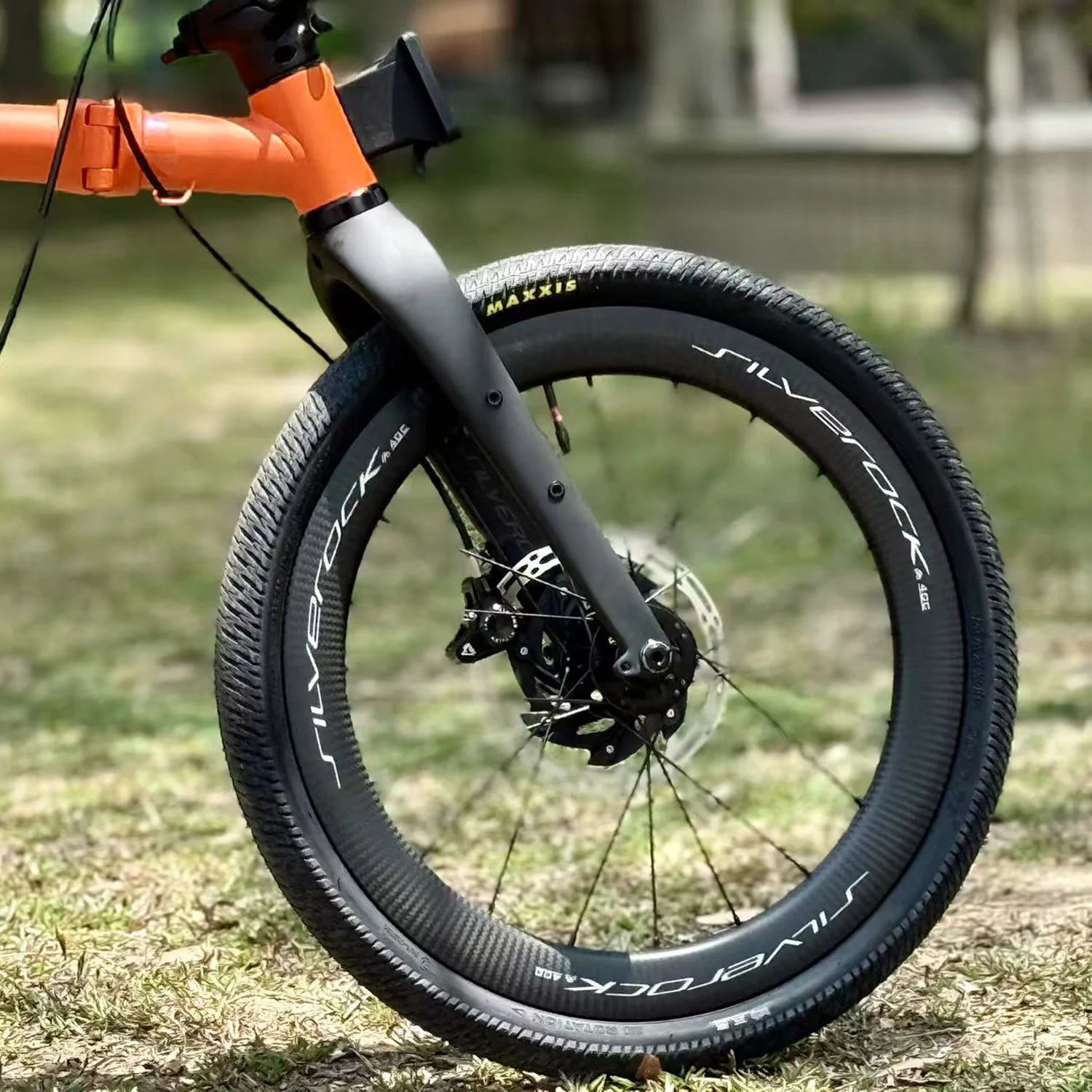 BROMPTON　G-Line カーボン　フォーク The most universal Brompton? New G-Line with larger frame and all