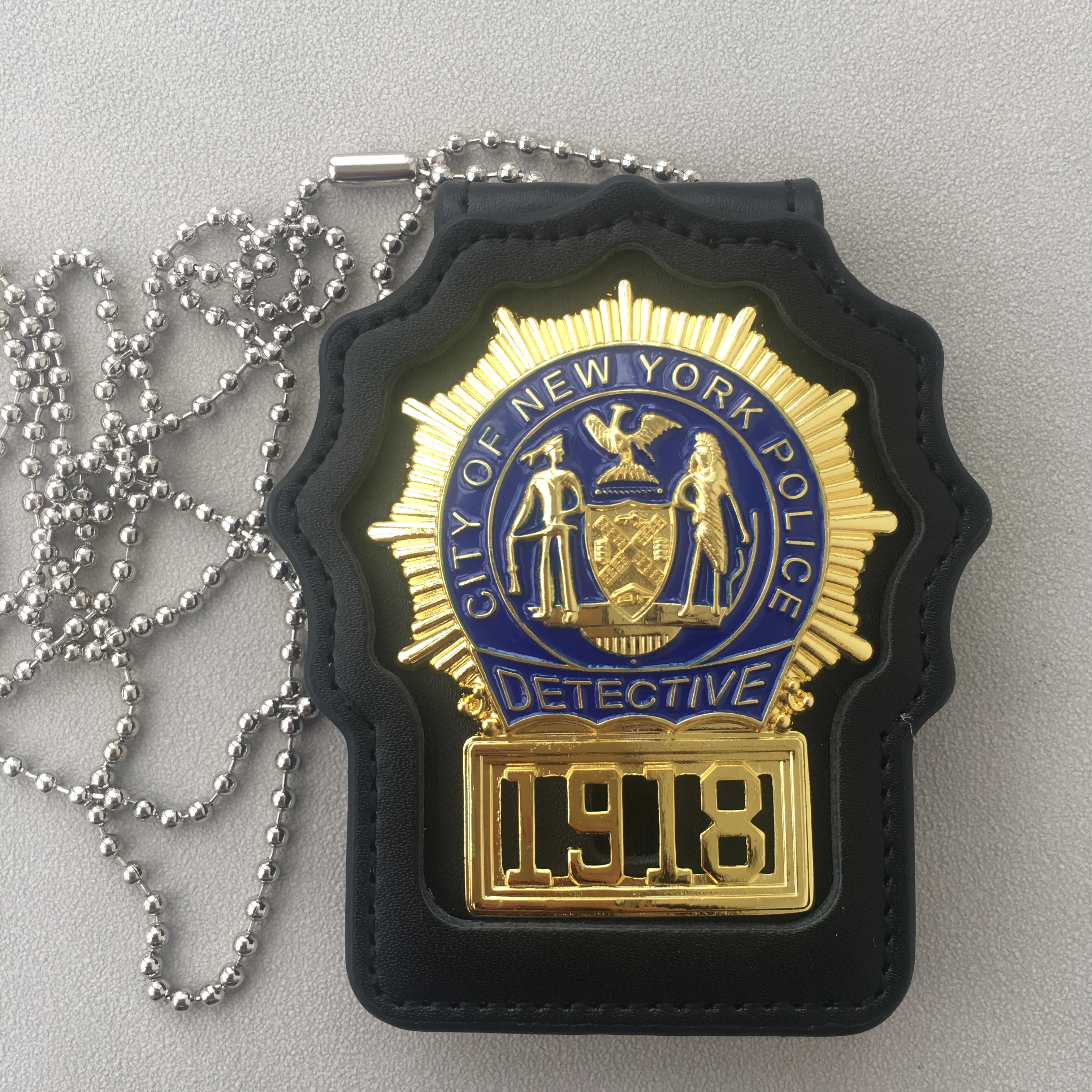 

U.S new york NYPD DETECTIVE Metal Badge NO.1918 Pure Copper 1:1 Cosplay Prop