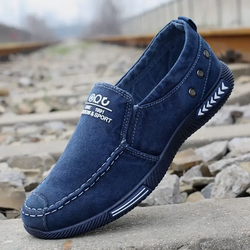 

New Men Casual Flats Shoes Denim Canvas Slip on Mens Casual Shoes Plimsolls Breathable Male Footwear Spring Autumn Sneakers Flat