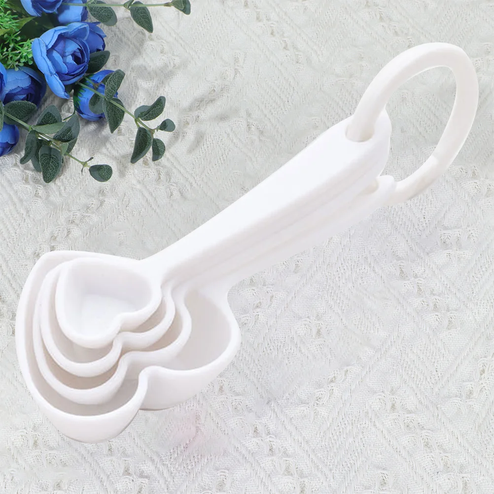 

Kitchen Plastic Measuring Spoons Heart Shape Teaspoon Dessert Spoon Scoop Coffee Dry Measure Liquid Tableware For Valentines Day