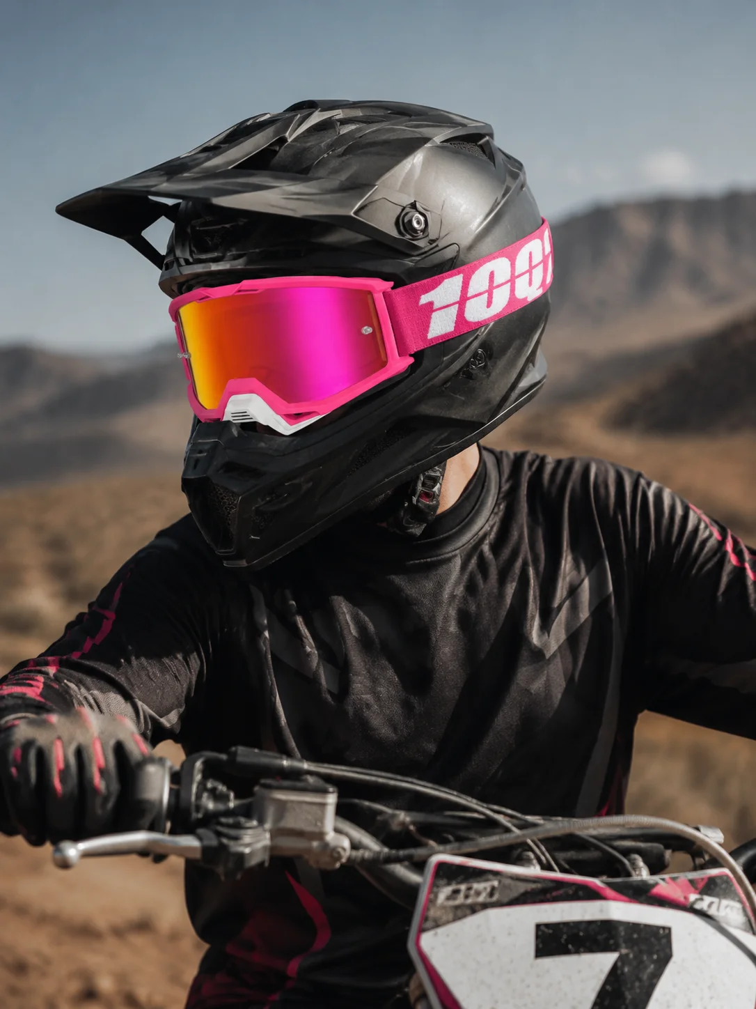 High-Definition Motocross Goggles - Windproof, Dustproof & UV Protective