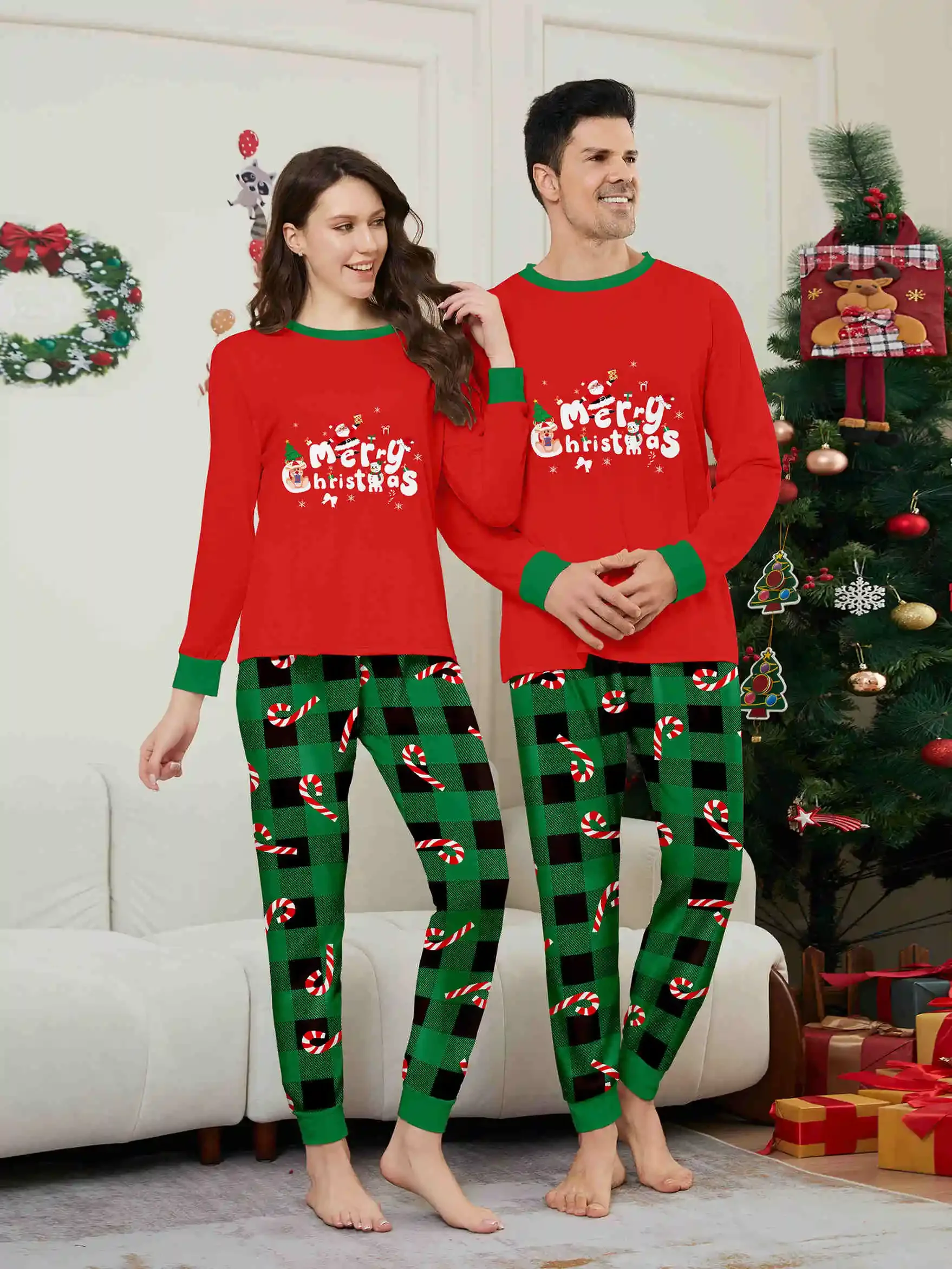 thumbnail image 4 of Conjunto de pijamas familiares con estampado de Feliz Navidad, ropa a juego para adultos y niños, traje holgado y suave de 2 piezas, pijama para bebé y perro, pijama familiar de Navidad, 4 of 5