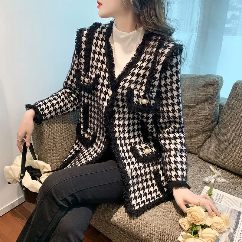 

Autumn Winter Houndstooth Mink Velvet Jackets Women Outwear FashionLoose V-Neck Tassel Thick Long Sleeve Cardigan Jacket Female