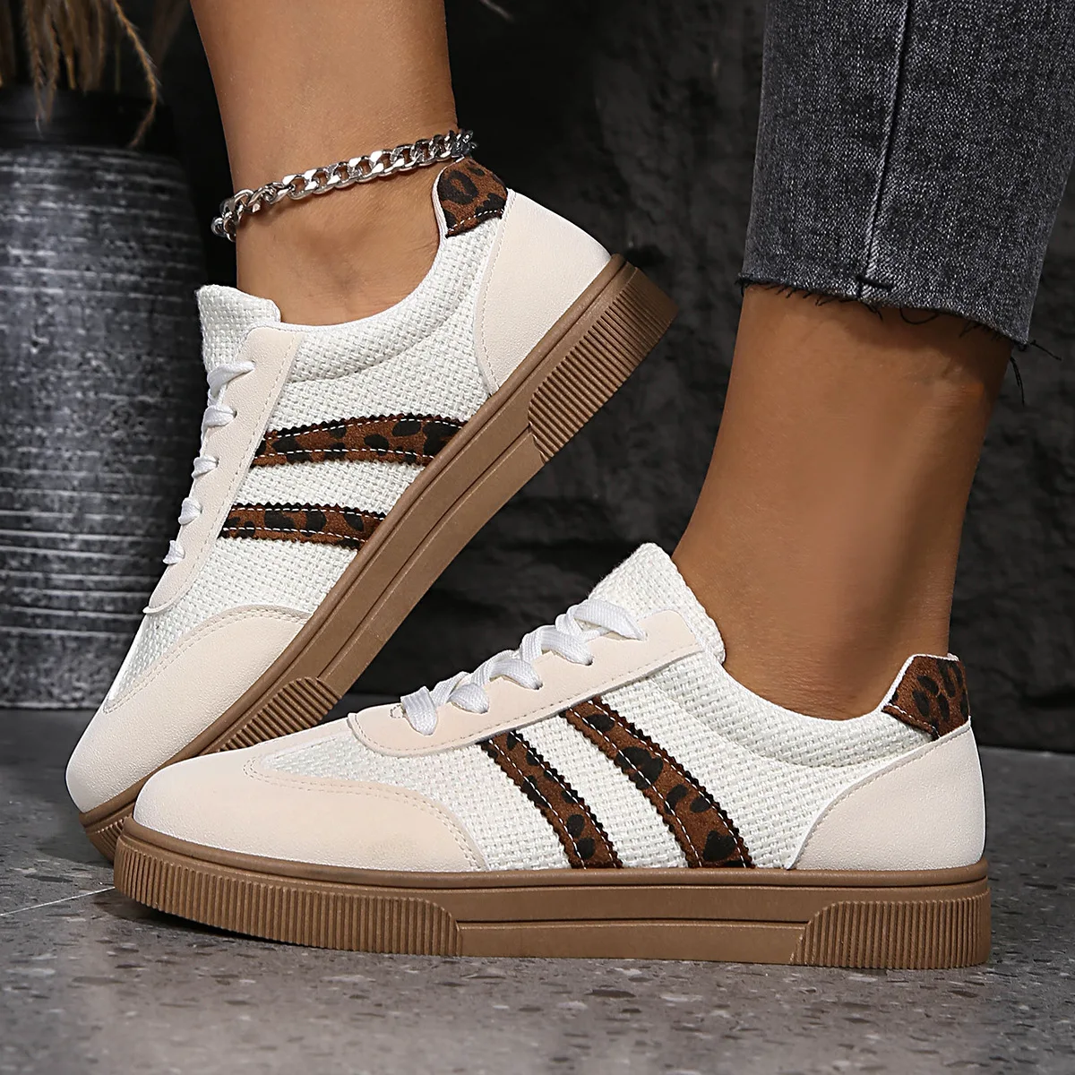 Women Sneakers 2025 New Fashion Luxury Designer Comfortable Shoes for Women Brand Classical Outdoor Sneakers Casual Women