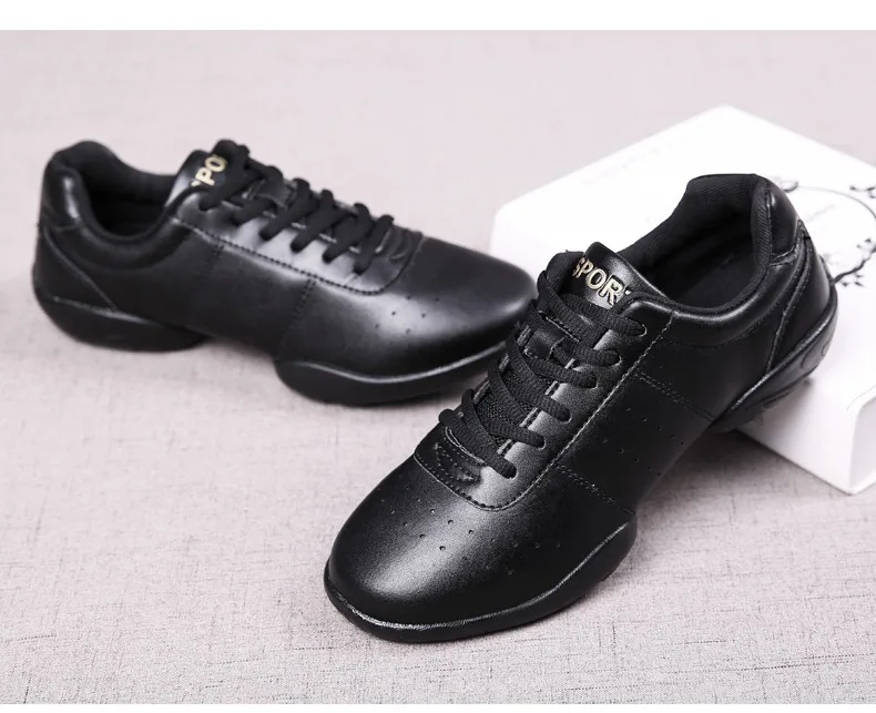 Dance Shoes Woman 2022 New Ladies Modern Soft Outsole Jazz Sneakers Aerobics Breathable Lightweight Female Dancing Fitness Sport