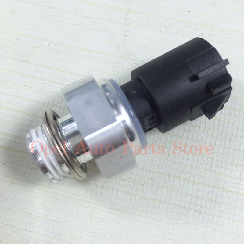 Engine Oil Pressure Sensor Switch 12621234 For Buick Chevrolet Camaro Cadillac CTS GMC Yukon Pontiac G8