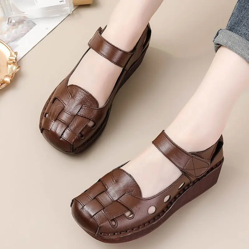 Women Gladiator Black Baotou Sandals Genuine Cow Leather Hollow Shoes Ladies Casual Soft Bottom Flats Summer female Beach Sandal