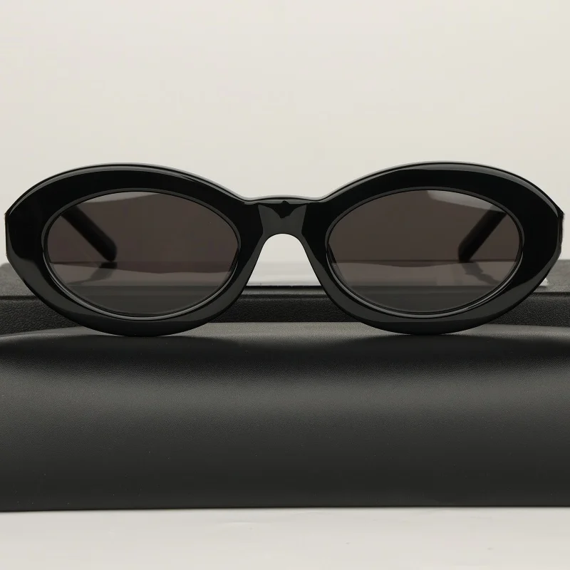 ���������� ���Ÿ� ���� Ÿ���� �Ƽ�����Ʈ ���۶� �귣�� �����̳� �м� ���ο� ���� ���� �Ȱ� �ҳ� ��Ƽ ���۶�