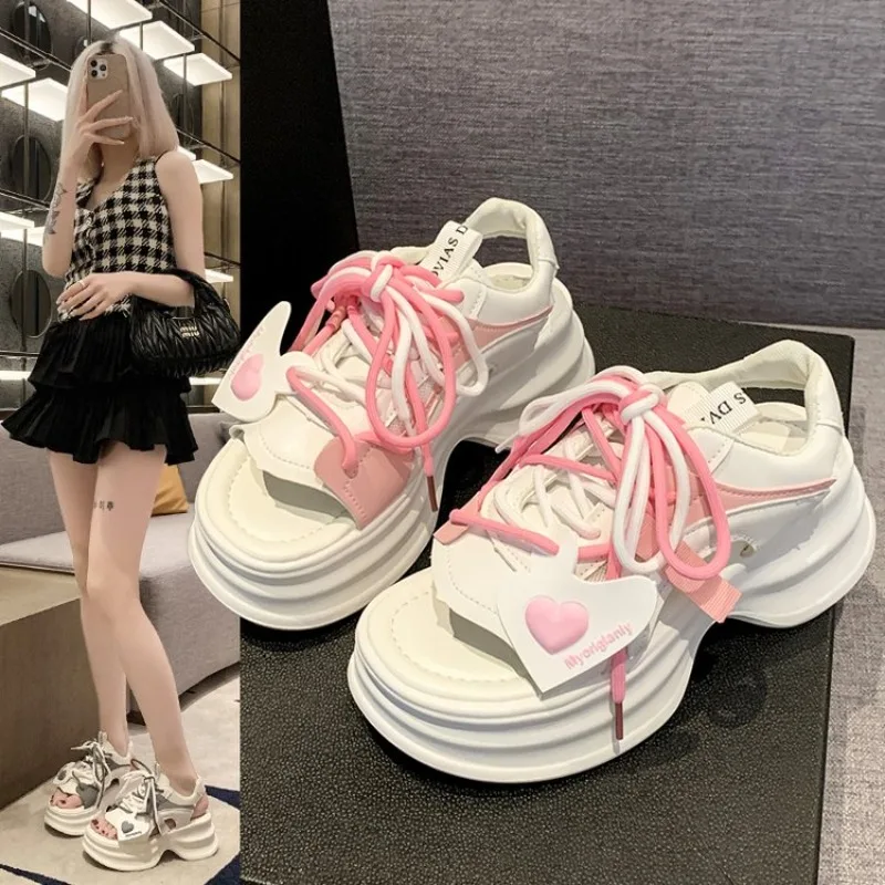 

Сандалии женские на толстой платформе, спортивная обувь для прогулок, с открытым носком, на шнуровке, массивные, лето 2024