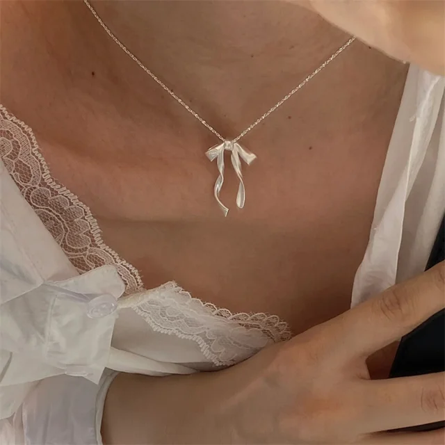 Exquisite Clavicle Chain Elegant Scrub Bow Pendant Necklace For Women Girls Temperament Collar Chain Korean Student 2