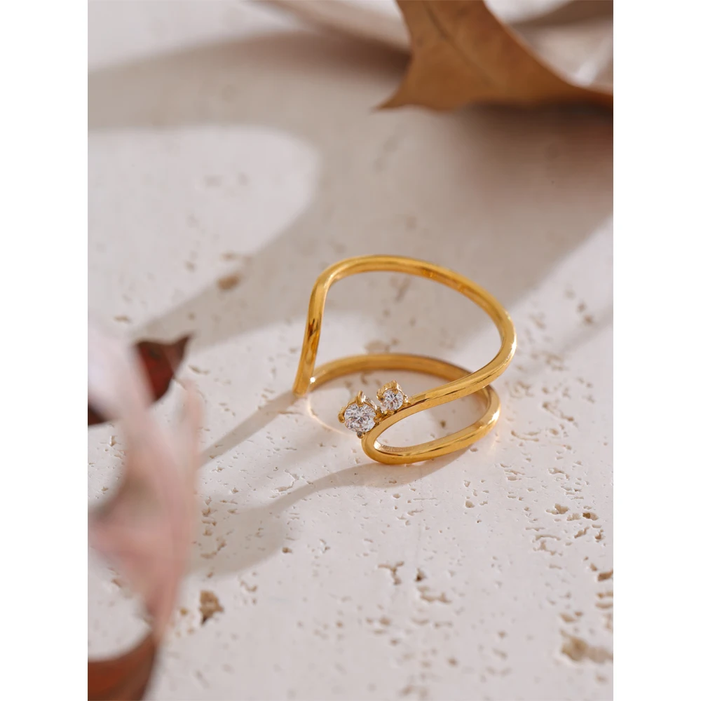 Yhpup Size 7 Stainless Steel 18K PVD Plated Zircon Ring