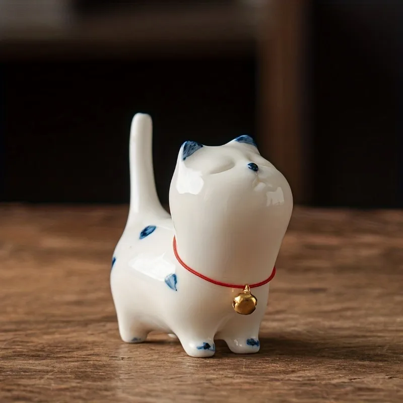 

1pc Cute Kitten Statue Chinese Porcelain Tabletop Cat Ornaments Handmade Products Tea Pet Desk Pen Holder Household Decorations