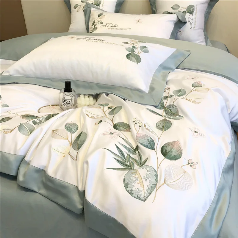 

Luxury Ice Silk Four Piece Set, Naked Sleeping Silk Bed Sheet and Quilt Set, Home Textile, Light Luxury Bedding Supplies