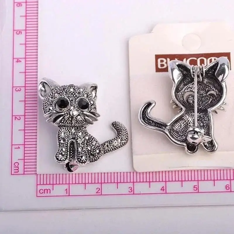 Retro Kitten Brooch Antique Silver Fashion Women's Collar Accessories Creative Cute Animal Studded Diamond Chest Flower Collar