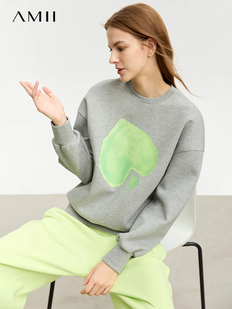 AMII Minimalist Hoodies Women 2023 Winter New Crew Neck Heart-shaped Print Loose Drop Sleeve Casual Streetwear Tops 12344134