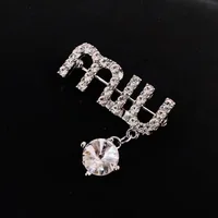 Elegant Letter Brooch Pin Women's Fashion Accessory Lapel Flower Luxury High-end Alloy Pin Clothing Decoration Jewelry