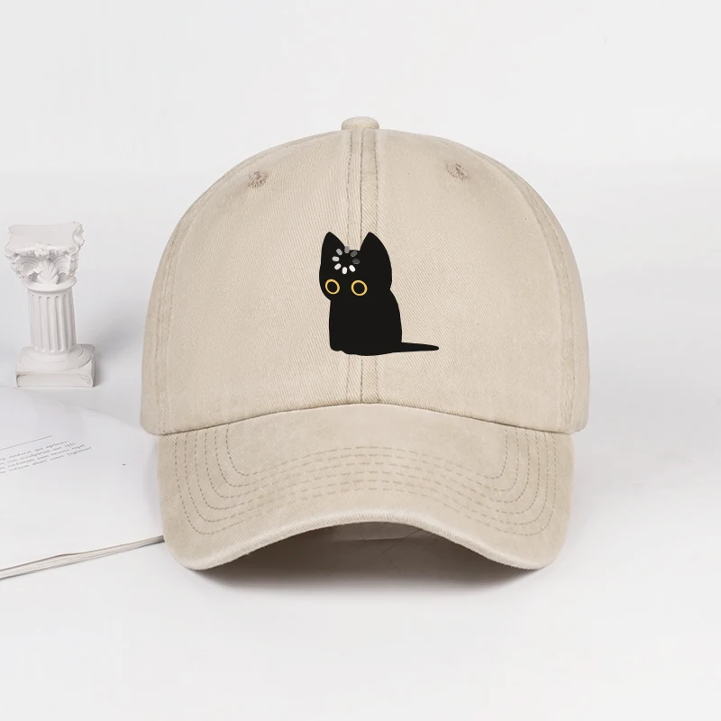 귀여운 검은 고양이 프린트 워싱 야구 모자 부드럽고 편안하며 가볍고 통기성이 좋으며 조절 가능합니다. 사랑스럽고, 힐링이 되는, 트렌디하고 패셔너블합니다.