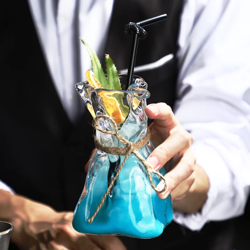 

Art Vase Shaped Cocktail Glasses, Creative Origami Wine Glass, Juice Glasses, Bar Glassware, Perfect Gift for Bar Decoration