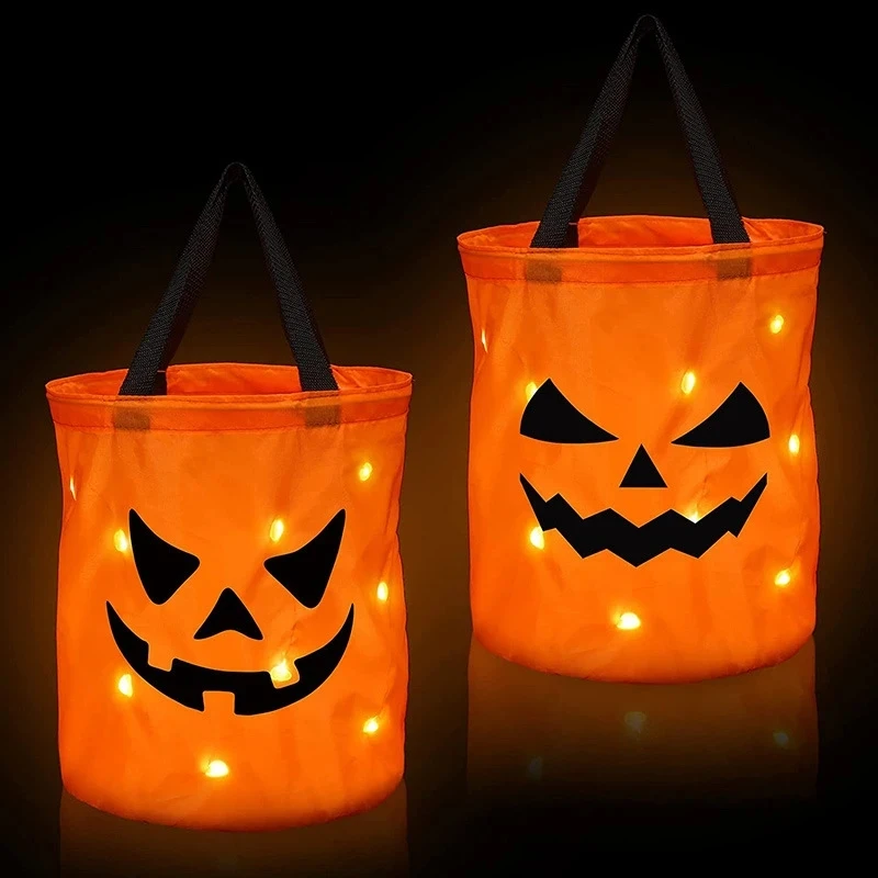 

Halloween Trick or Treat Bucket LED Light Pumpkin Candy Bags Collapsible Halloween Thanksgiving Party Decor for Kid Favor Gift