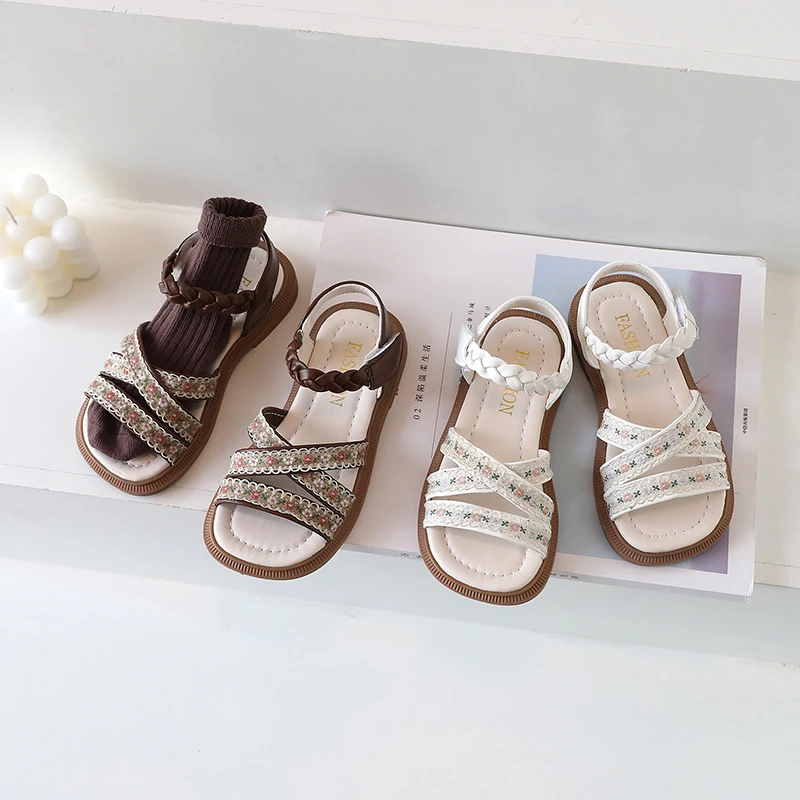 

Sweet Girls Sandals Kids Shoes 2023 New Soft Weave Flowers Embroidery PU Open-toe Children Fashion Versatile Casual Shoes Retro