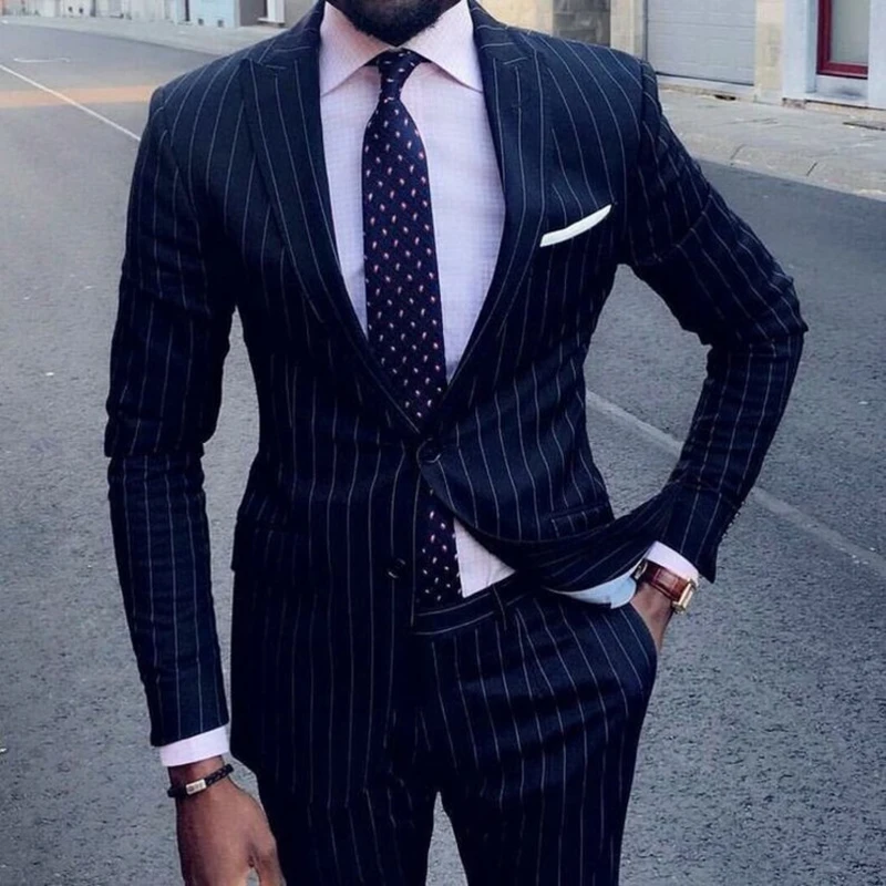 

Костюм мужской однобортный из блейзера и брюк, темно-синего цвета