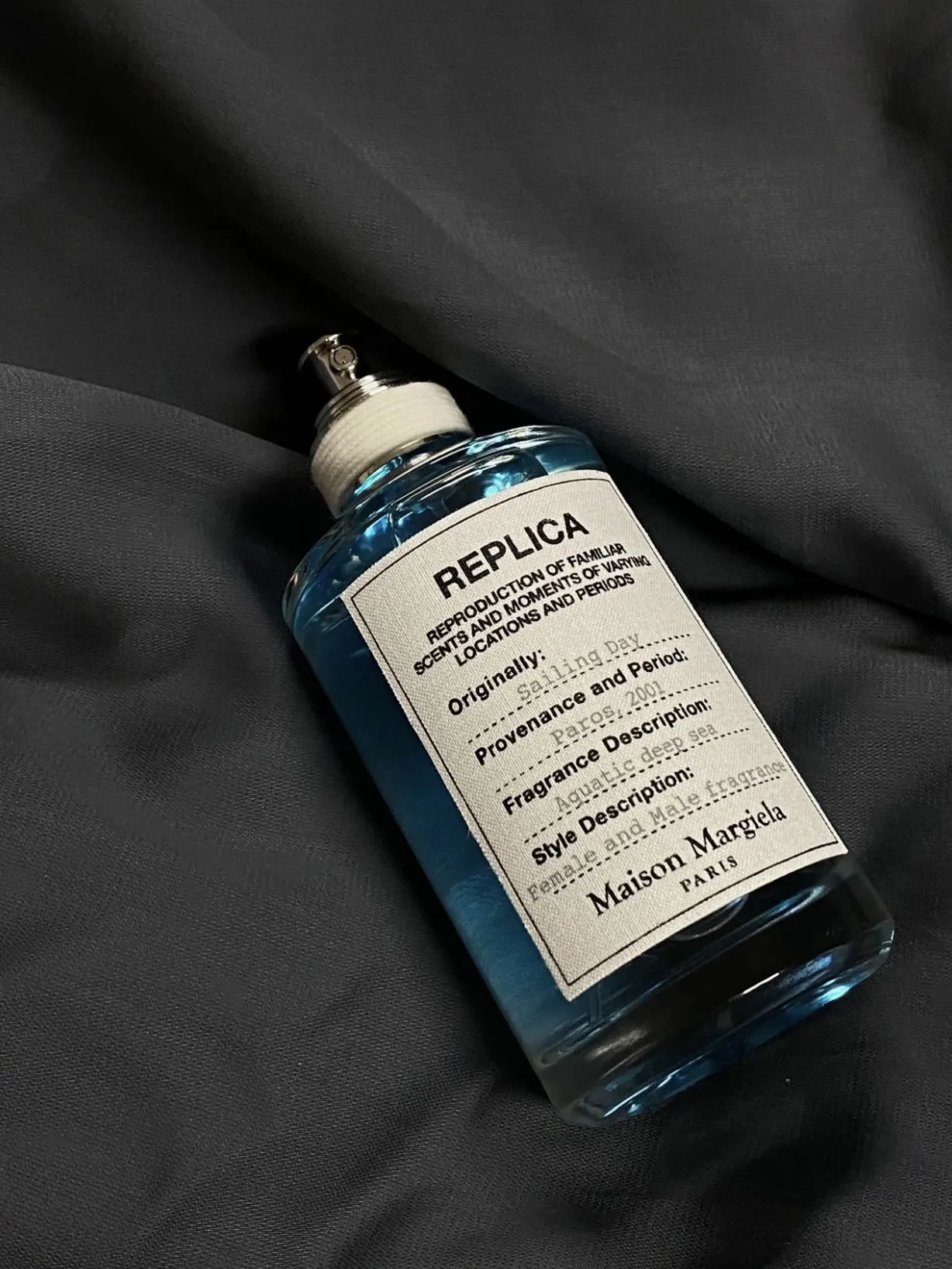 100ML Unisex Perfume Bottle with Long-Lasting Woody Scent, Elegant Glass, Acrylic or Me... - SKU PGBB1501 - UGI Packaging