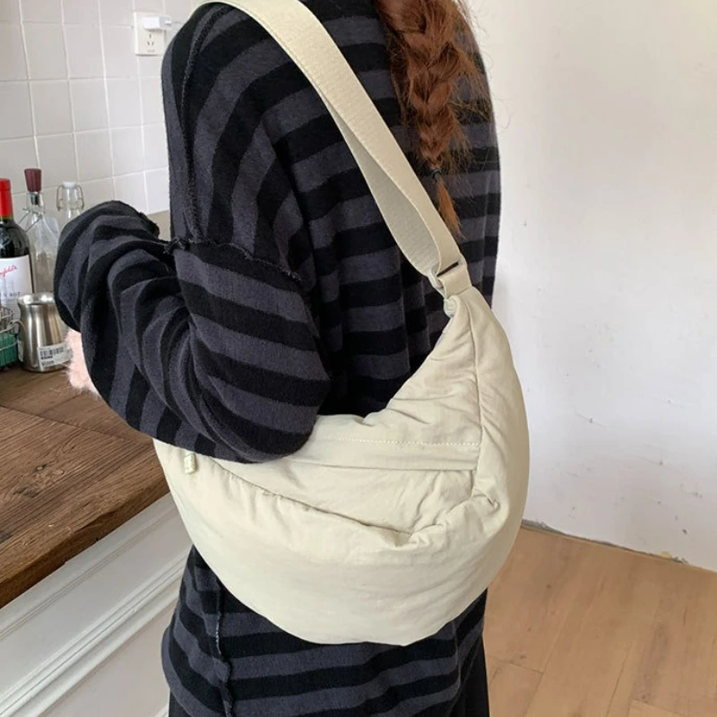 Borsa hobo semplice e versatile Una elegante borsa a tracolla casual che una borsa a tracolla adatta alla moda e leggera - immagine 2