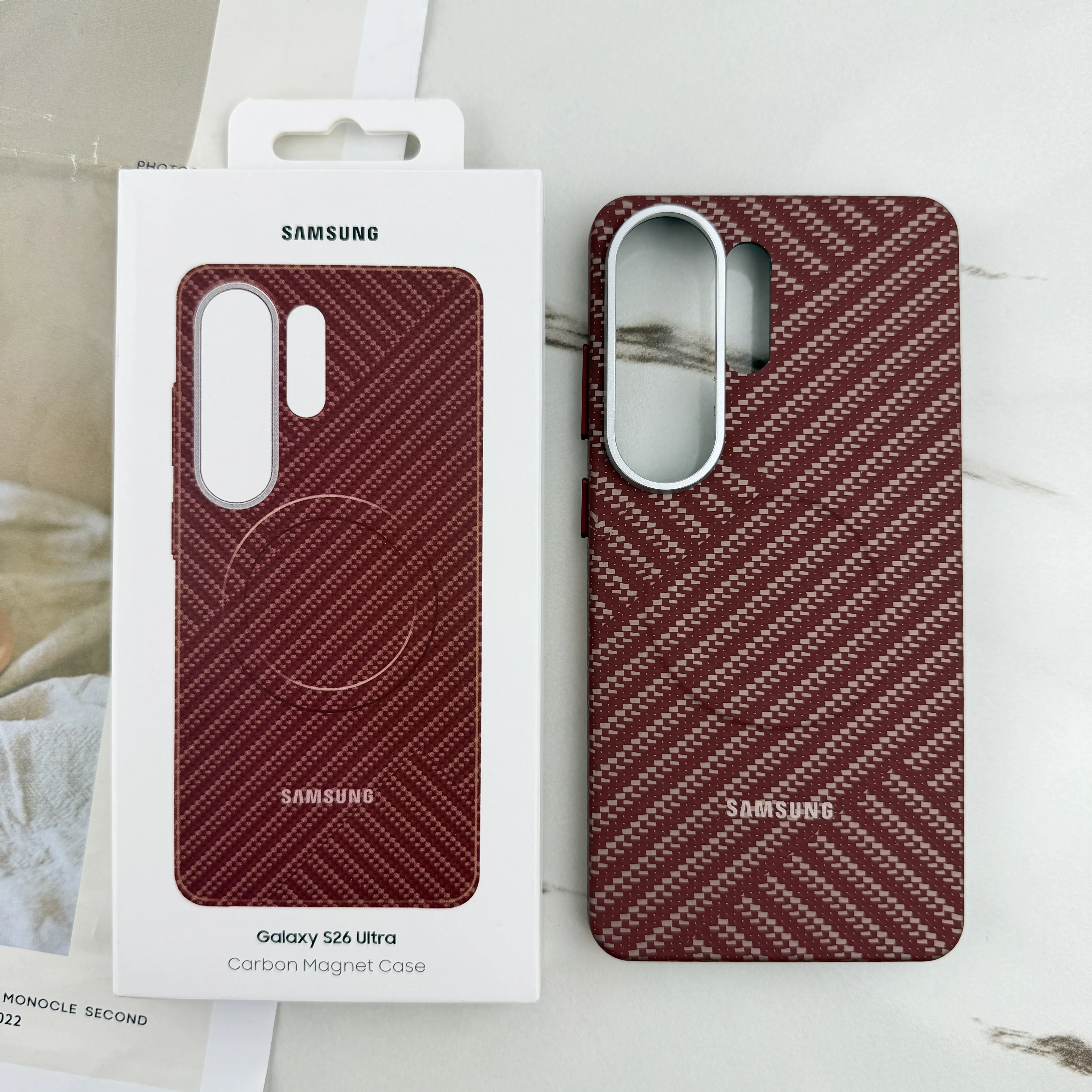 Ultra Thin Carbon Fiber Texture Magnetic Case with Alloy Lens Protection