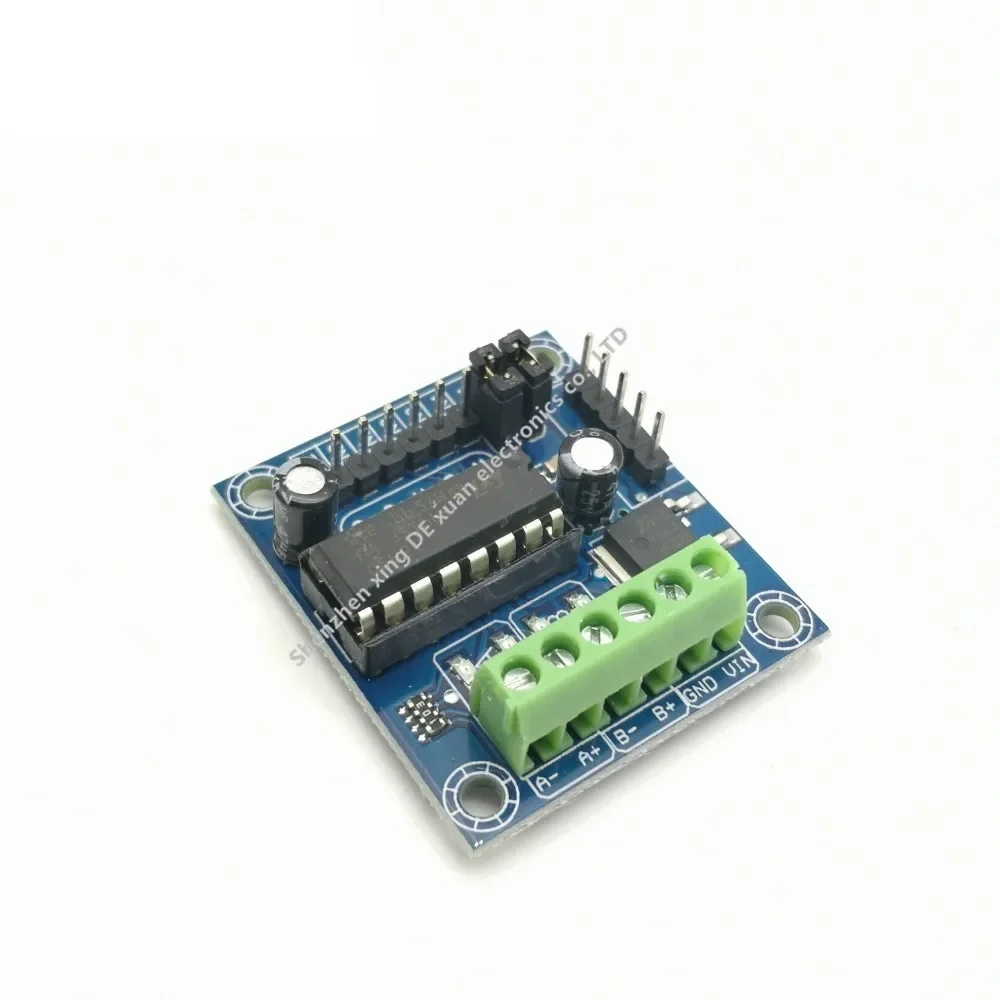 Mini Scheda Di Espansione Dello Schermo Dell'Azionamento Del Motore A 4 Canali Modulo L293D Modulo Di Corrente Ad Alta Tensione Per Arduino Per Uno Me