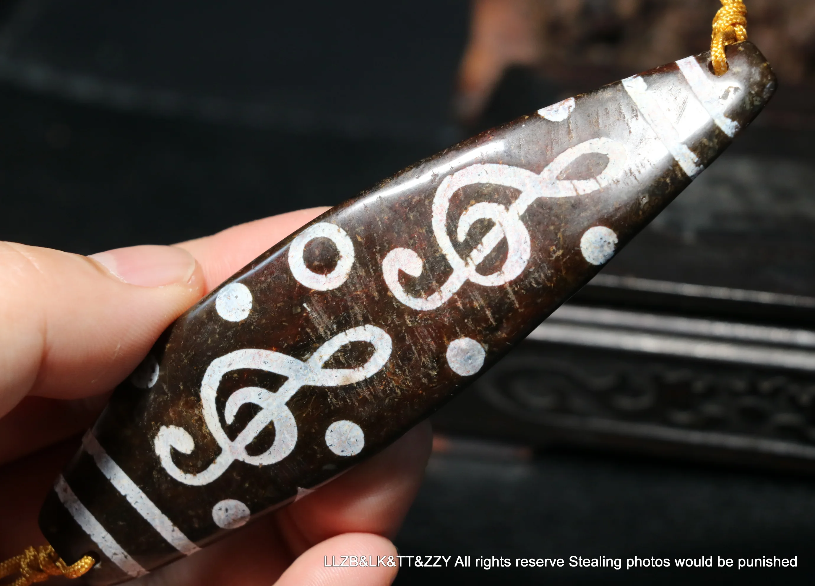 

Magic Energy Tibetan Old Agate Happy Elements Irregular Shape dZi Bead F Display Timestown UPD210825A2