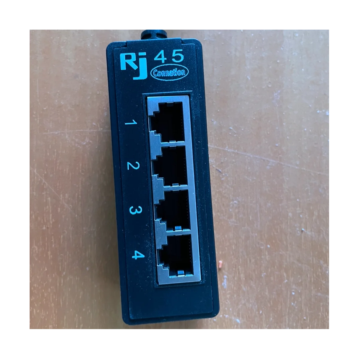 

СОЕДИНИТЕЛЬ 4 в 1 RJ45 LAN, сетевой разветвитель кабеля, 1 штекер на 4 порта LAN для сетевого расширения, аксессуары