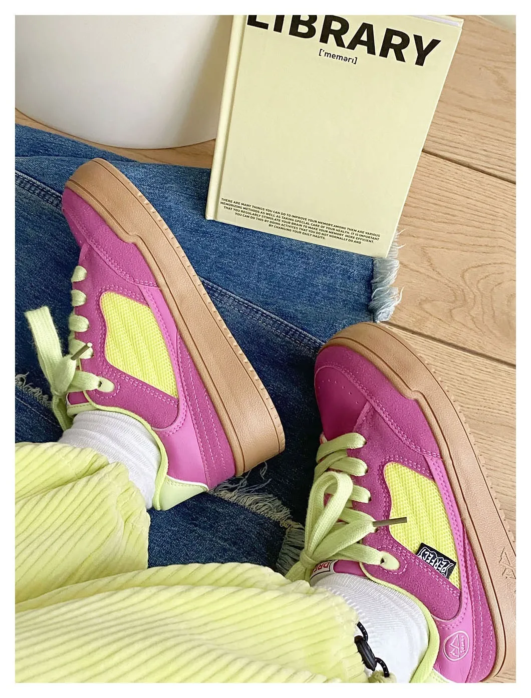 Thick Soled Silver Board Shoes Spring/summer 2024 Flat Heels Women Casual Shoes Lightweight Bright Colored Women Shoes 24-185