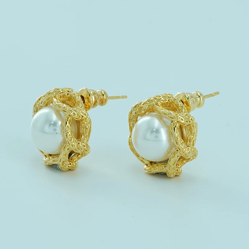 Korean Style Light Luxury Stud Pearls Earrings for Women Jewellery Metal Jewelry Party Gifts