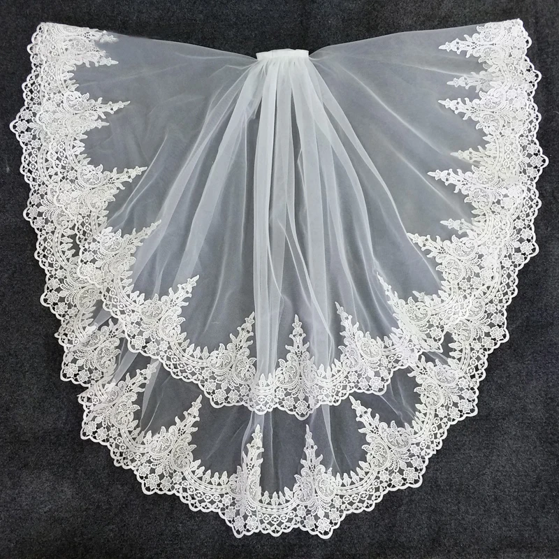 Lace Bridal Veil 2 Layers Short Tulle Appliqued Edge Red Wedding Accessories Women Cosplay